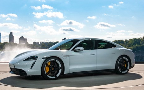 Премьера Porsche Taycan