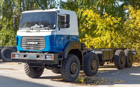 Четырехосный «Урал-9593»